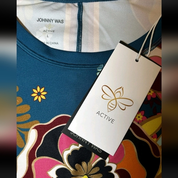 Johnny Was Promisino Step Hem Long Sleeve w Flyaway Back  XL Bee Active Top NWT - Picture 3 of 7